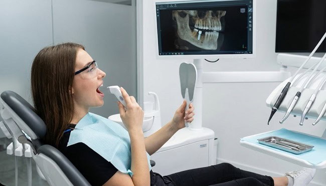 השתלת שיניים - כיצד לבחור את הרופא השיניים המתאים